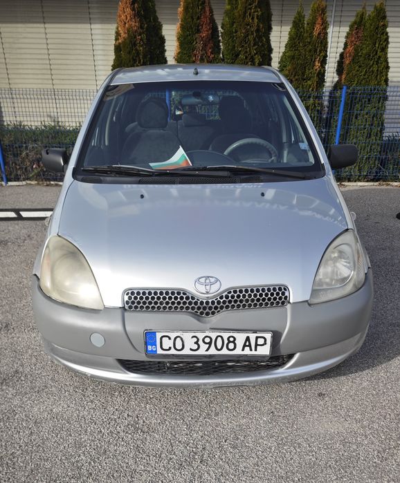 Toyota Yaris 1.0 КЛИМАТИК