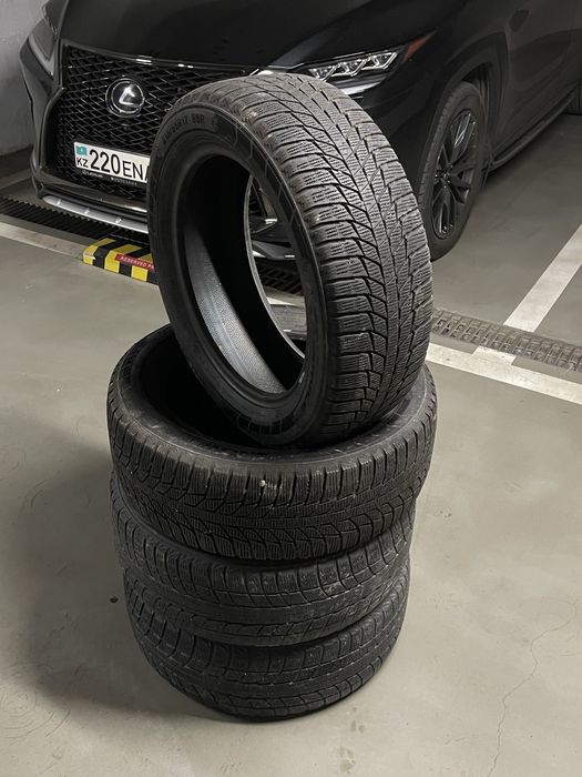Зимние шины Triangle 215/55 R17