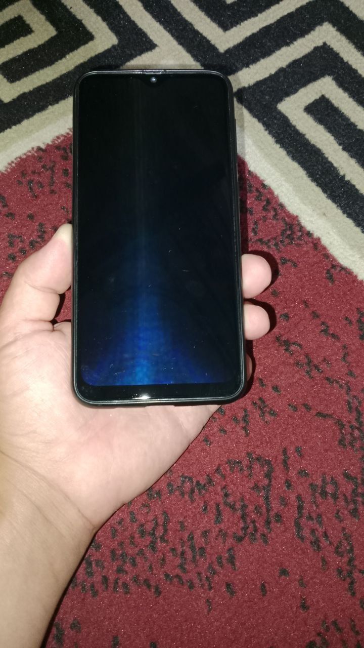 Samsung a 50 holati yaxshi xech qanday aybi yuq