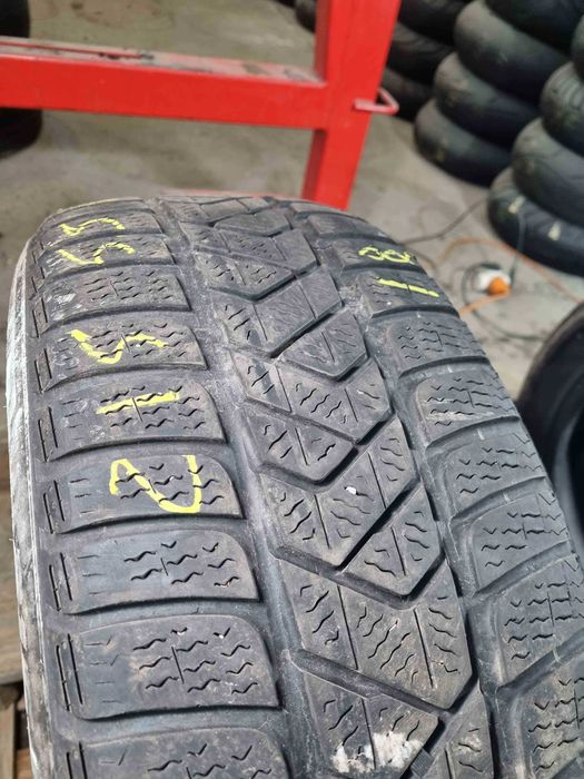 Anvelopa Iarna 215/55 R17 PIRELLI Sottozero 3 98V