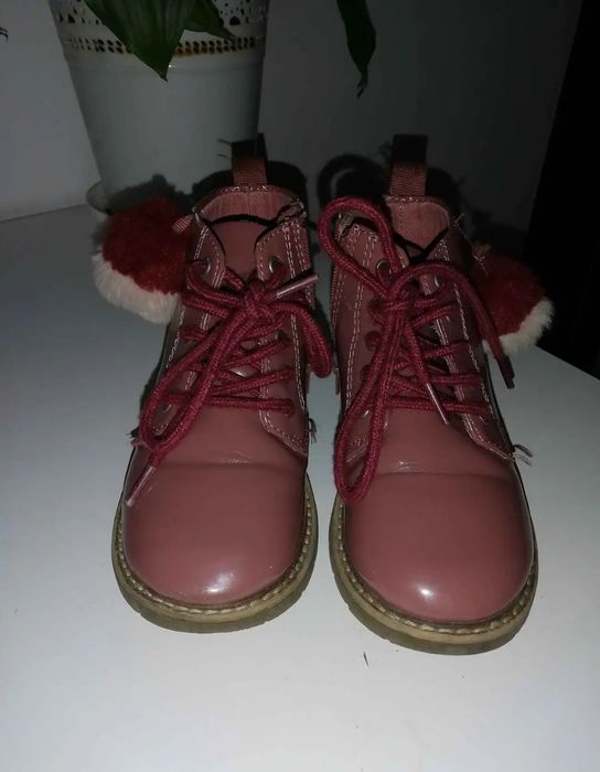 Ghetuțe mărimea 24