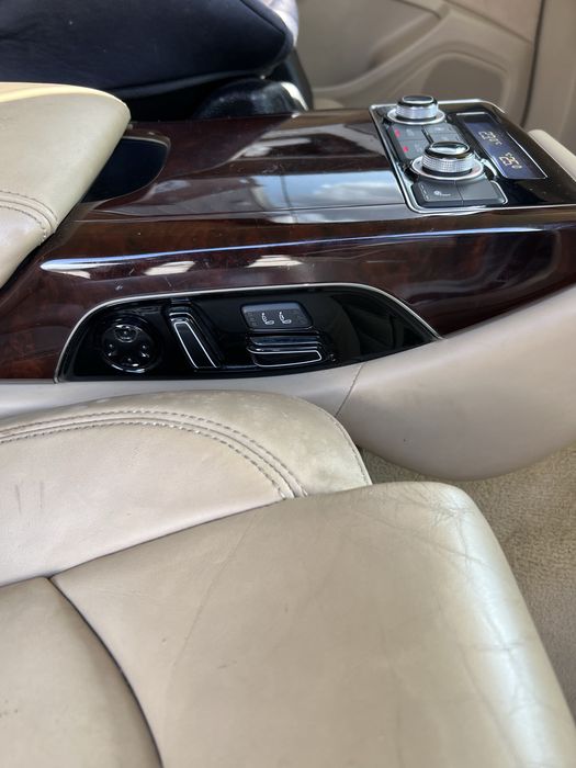 Audi A8 L Exective 3.0 V6
