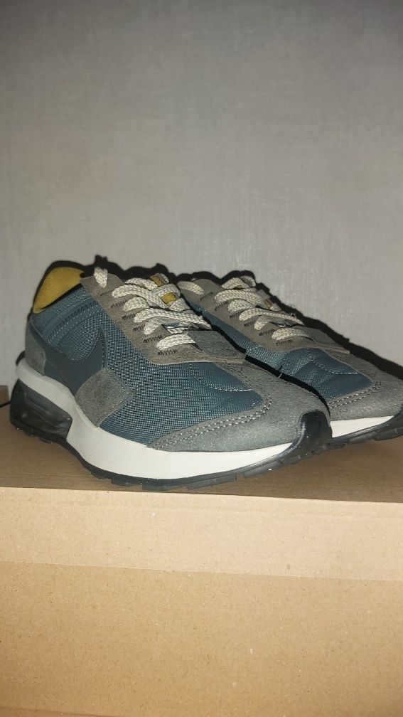 Nike Air Max Pre-Day LX - Номер 37.5