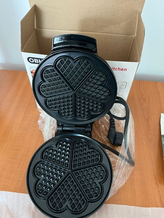 Aparat de gofre
Suprafata de coacere neaderenta
Indicator luminos pent