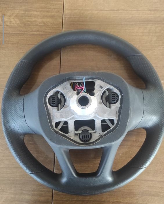 Rul sotiladi hyundai dizayn