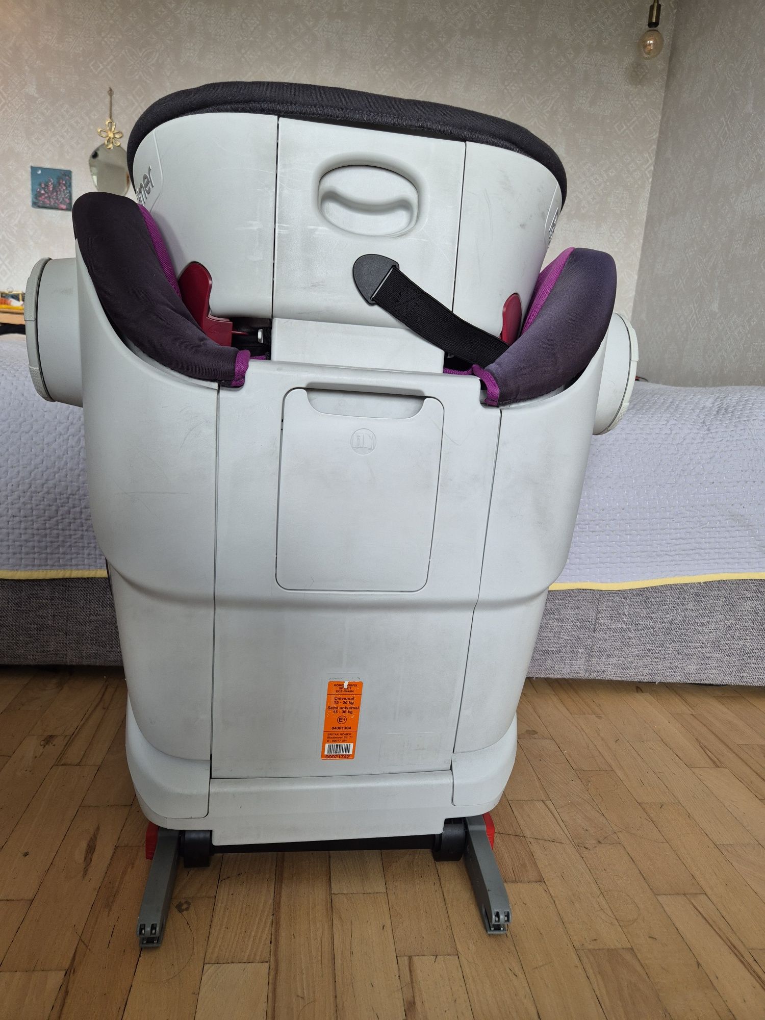 Детско столче за кола Britax Römer Kidfix SICT (15–36 кг)