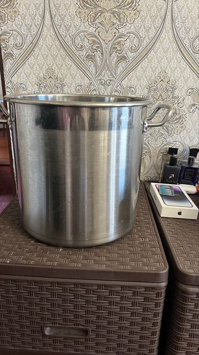 Кастрюля Эмалированная