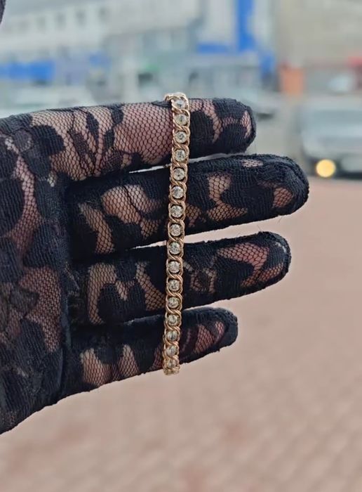Срочно продам золотой браслет