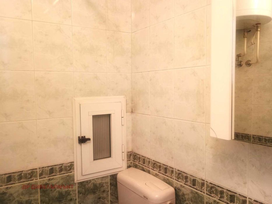 Дава се под наем Едностаен апартамент в София, Център - 31 кв.м за 407.49 € - Снимка #9