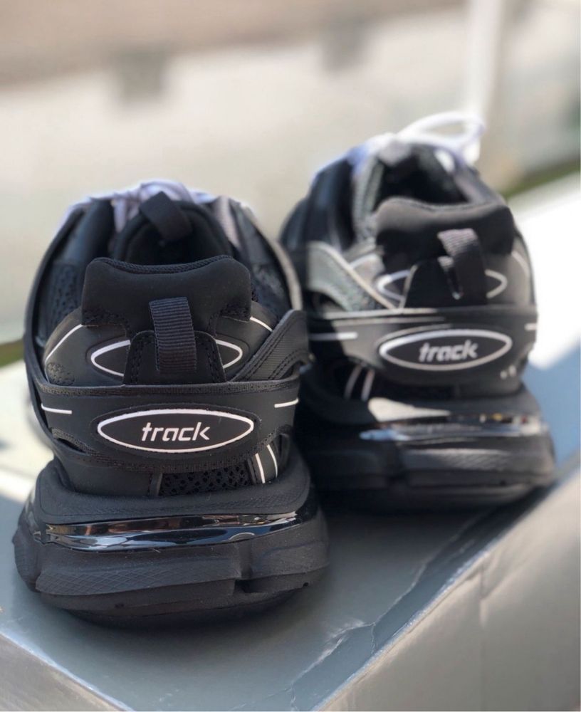 Balenciaga track