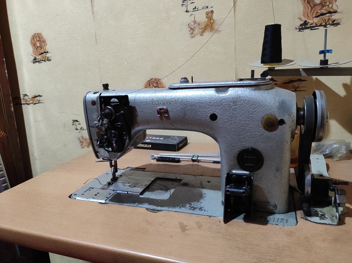 Продается швейная машина Durkoop