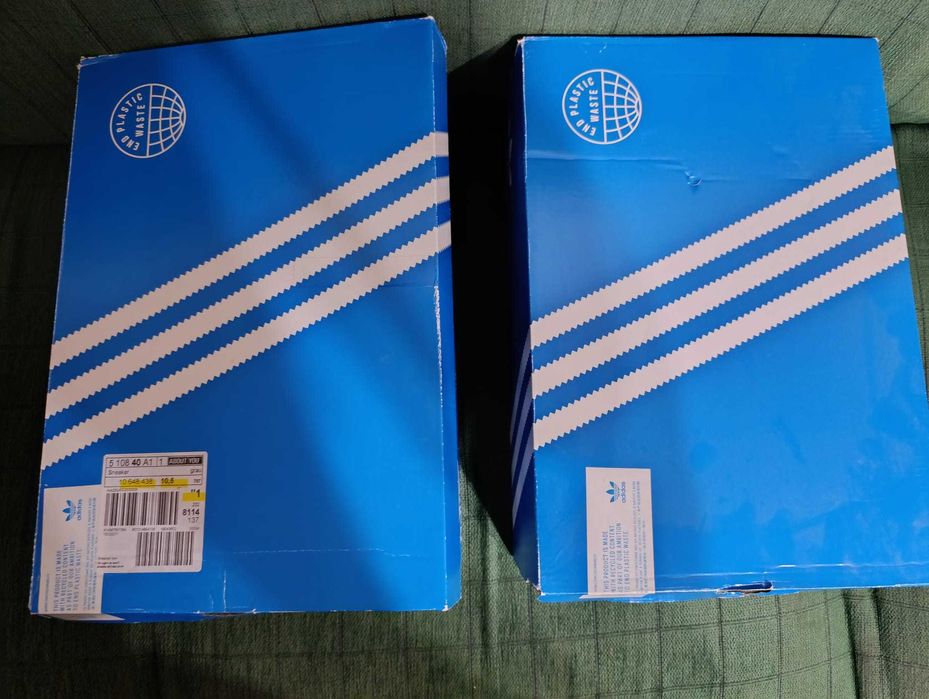 Ofer spre vanzare 2 perechi de tenisi Adidas ZX 700 HD