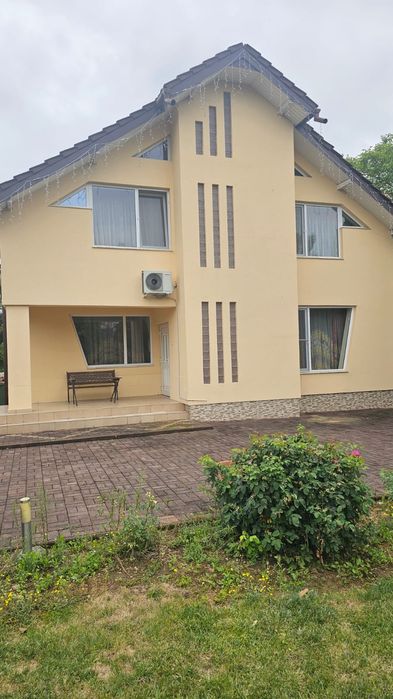 Închirieri casa, str Branduselor