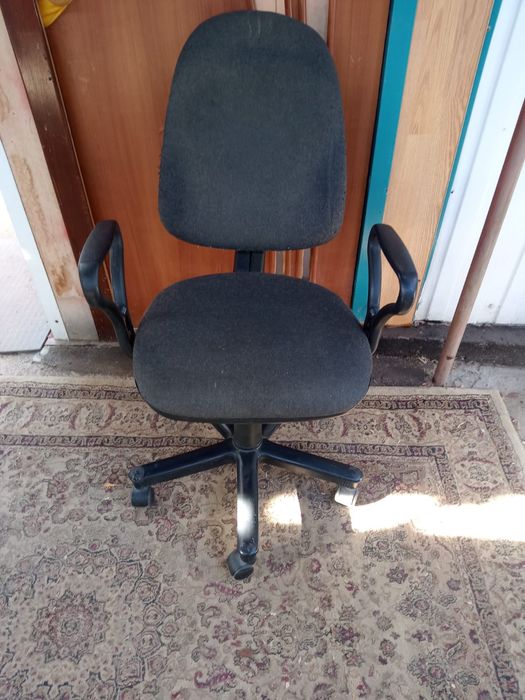 Продам кресло для компьютера