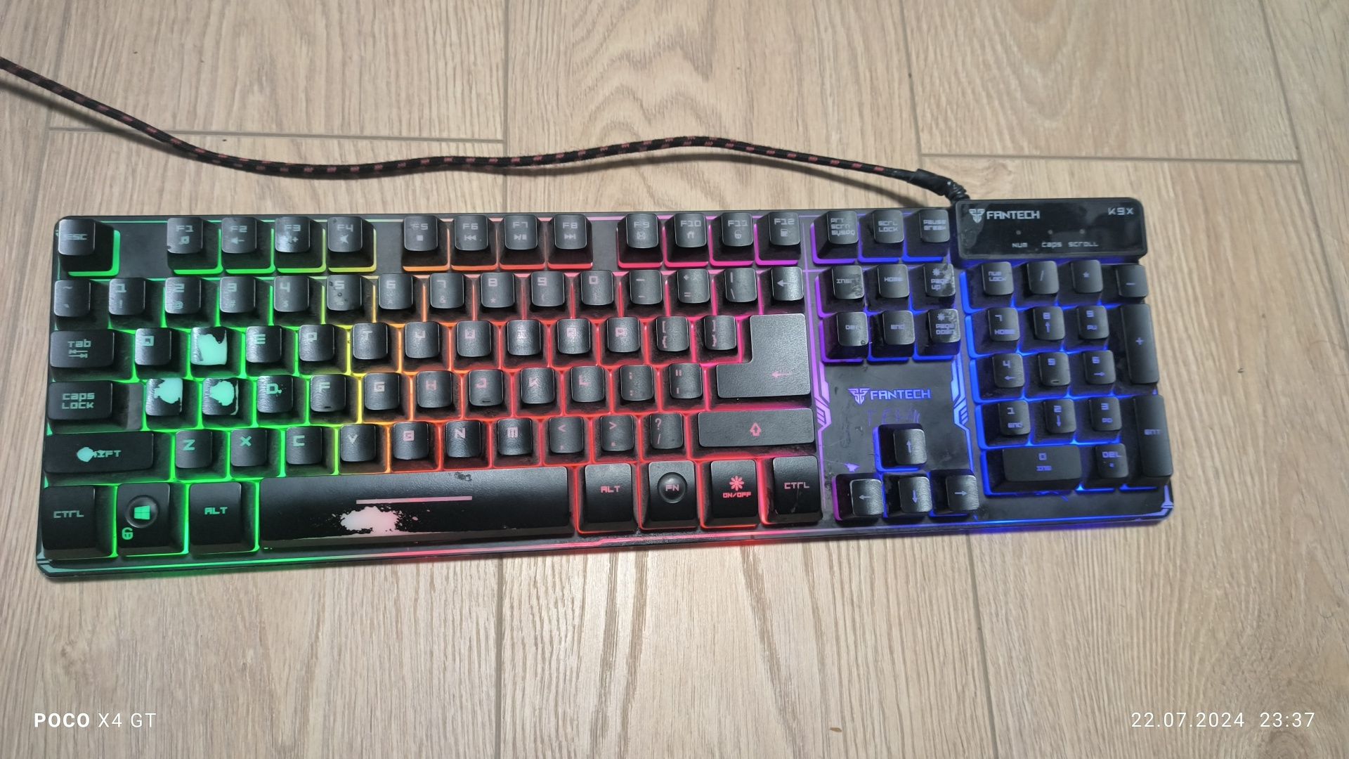 Механична клавиатура fantech