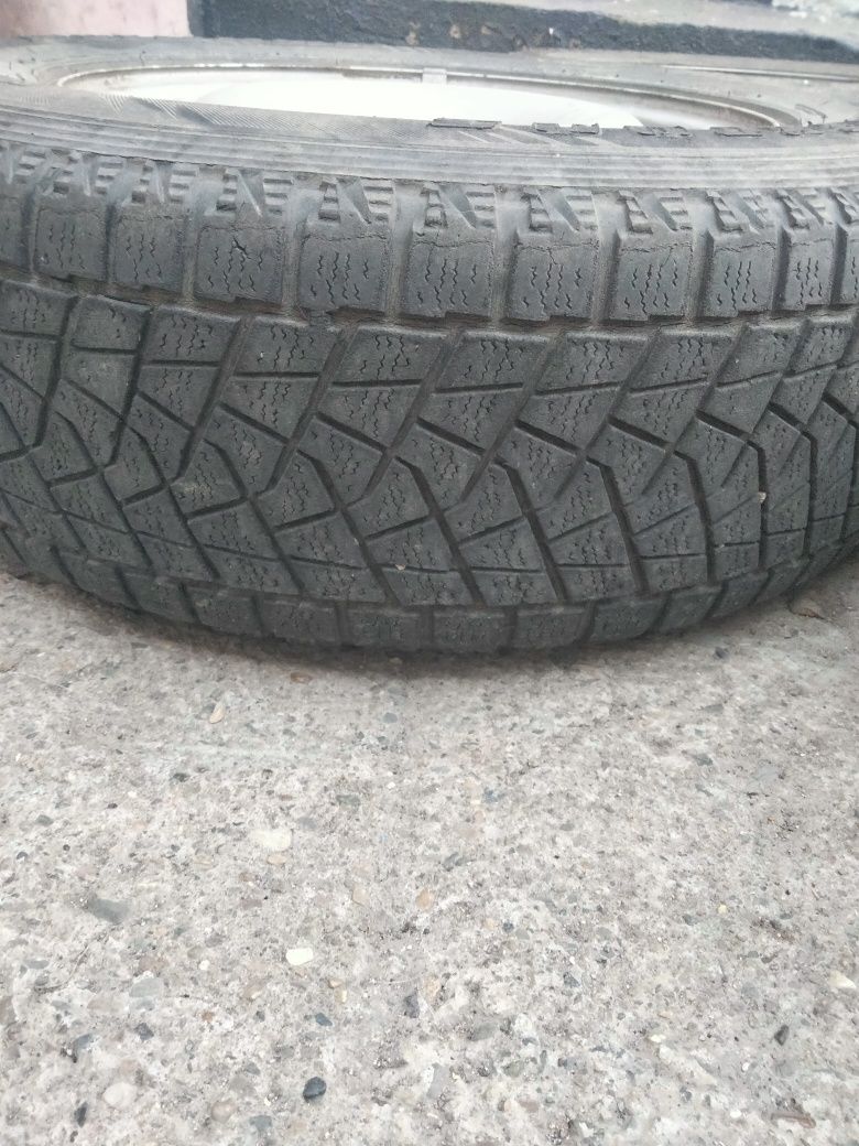 Продам диски с резиной