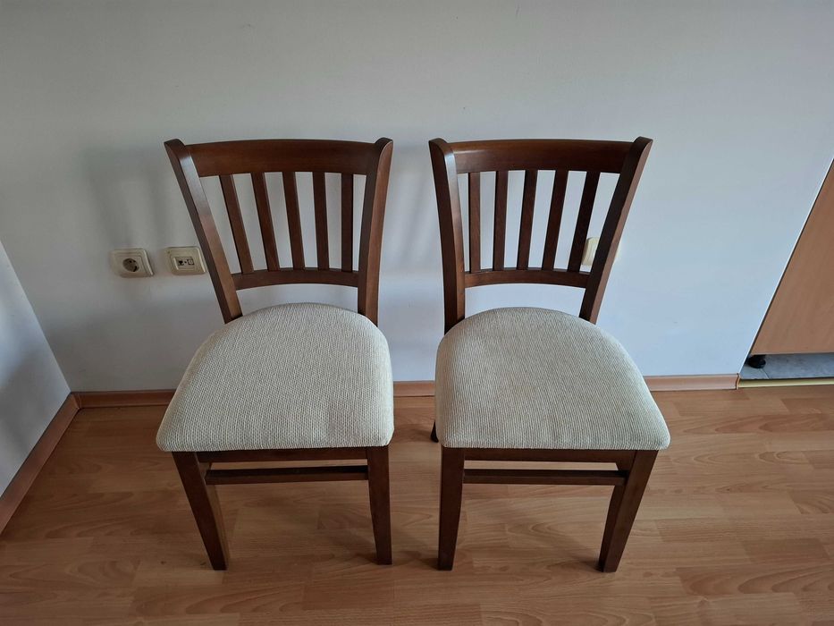 Дървена маса и 6 стола