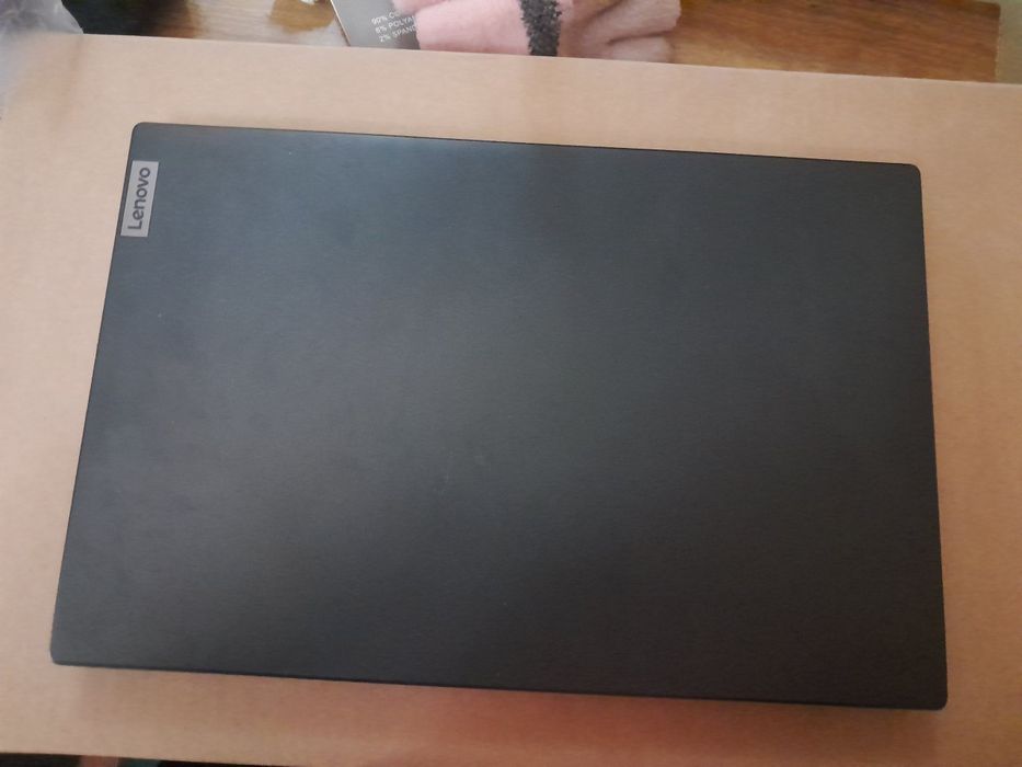 Lenovo Noutbuk i3