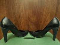 Pantofi stiletto de piele nr 36