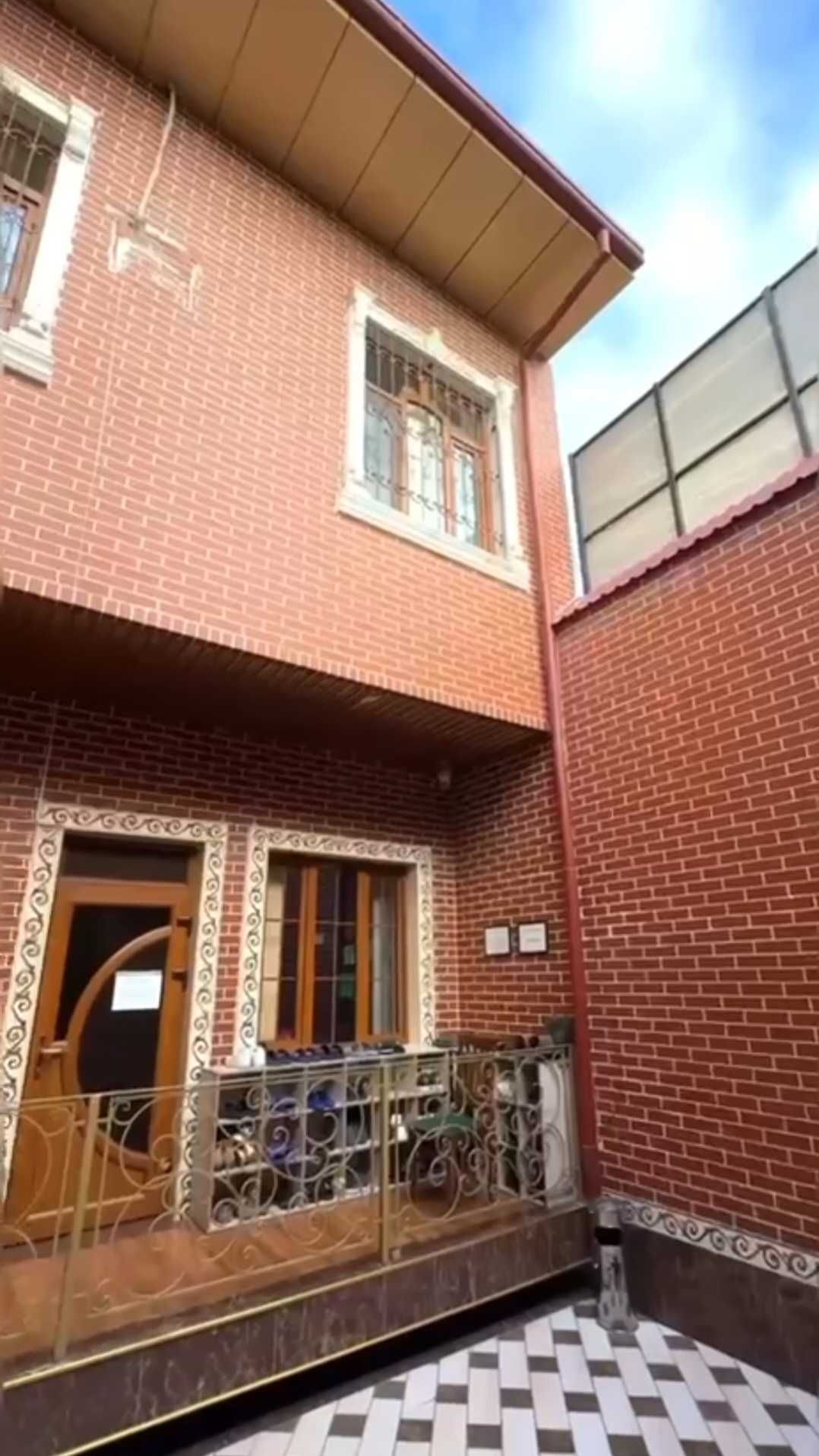 Участик  под  хостель  офис  или  жилье