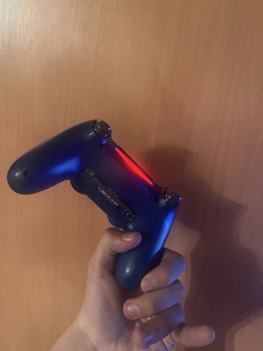 Продам PlayStation 4 90 тыщ