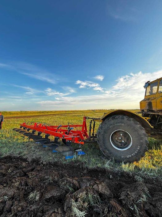 Продам Плуг лемешной плн-8 35