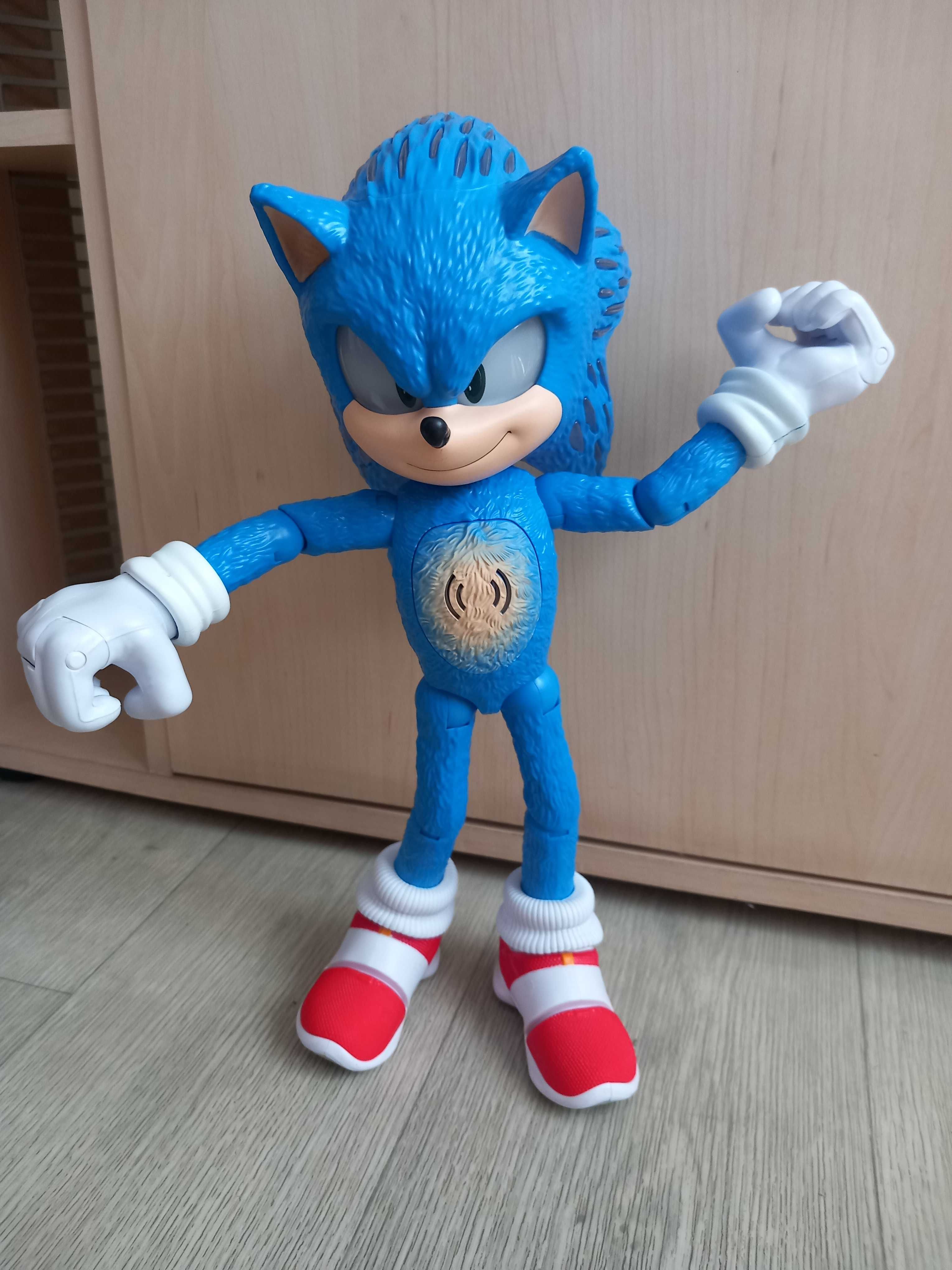 Sonic светеща и говореща !