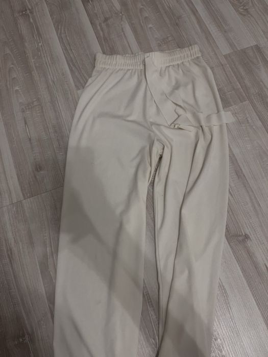 одежда женская отдам каждую вещь за 500тенге