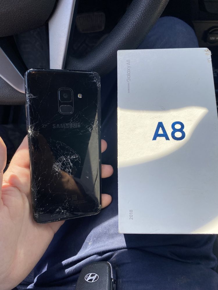 Samsung A8 хорошее состояние