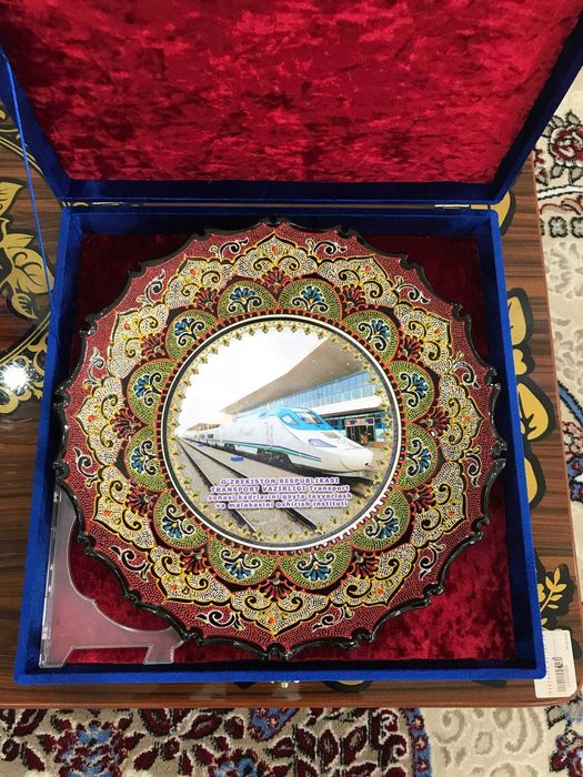 Rasmli sovgalar / Yetkazib berish bepul