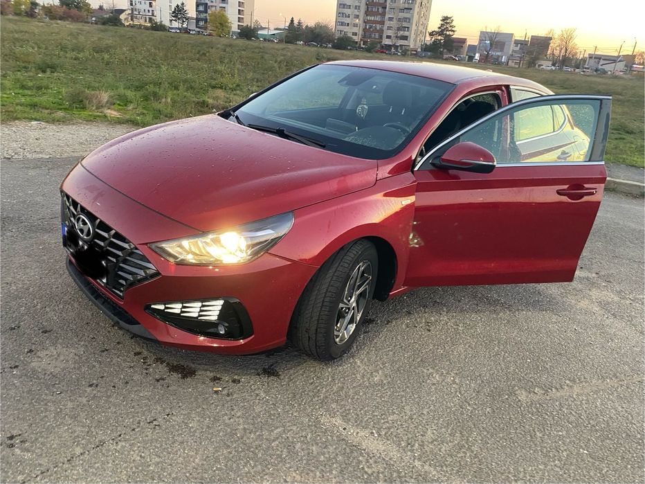 Hyundai I30 Fastback     Benzina+Electric
