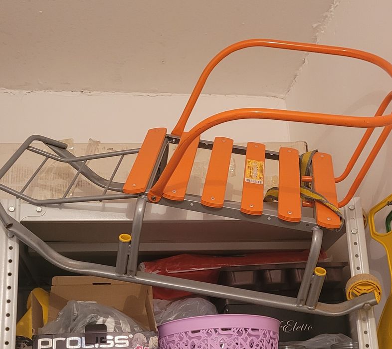 Продаю санки б/у