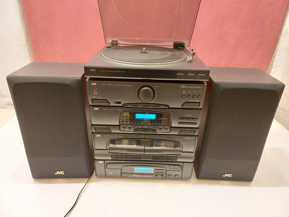 Linie audio JVC CA-ME38.Tape,CD,Pick-up,Tuner,Boxe.Perfect funcțional