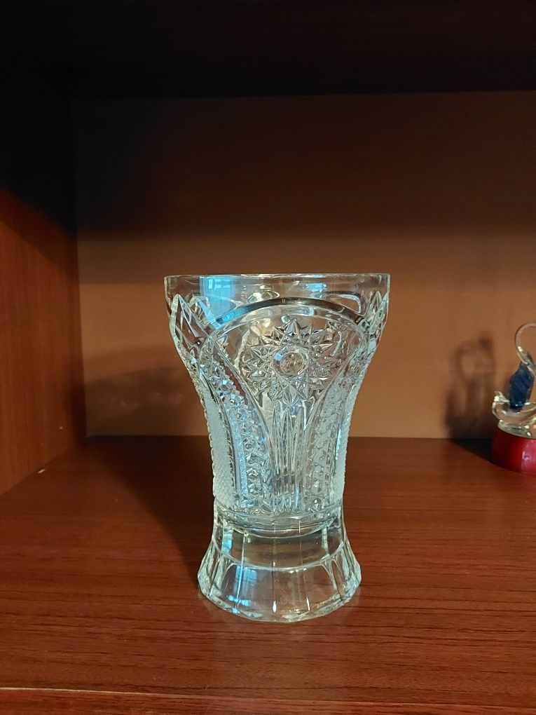 Вазы для цветов из хрусталя