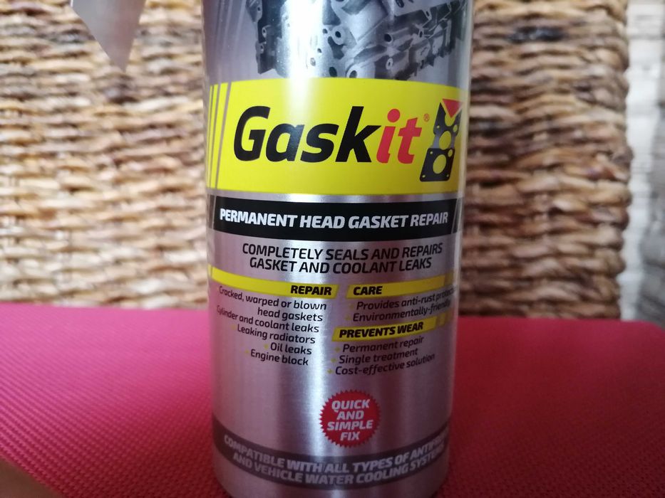 Добавка Gask It за „Издухала гарнитура“ , спукана глава и блок.