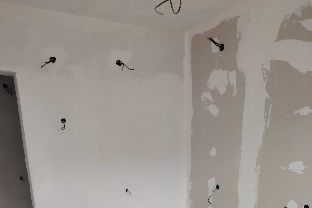 Продава се Тристаен апартамент в Луковит - 71 кв.м за 850 €/кв.м - Снимка #12