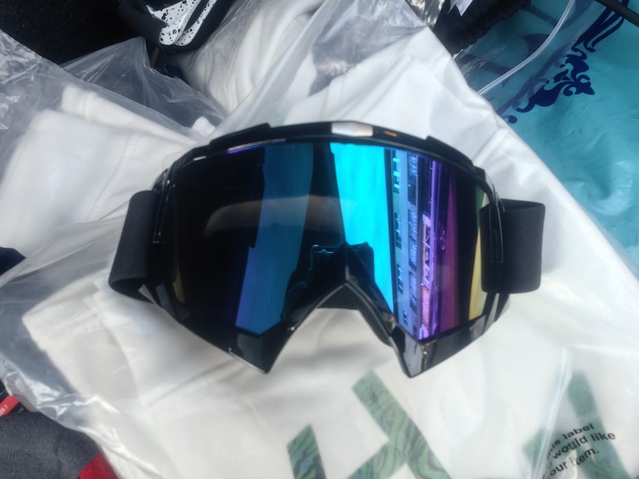 ски и сноуборд очила маска