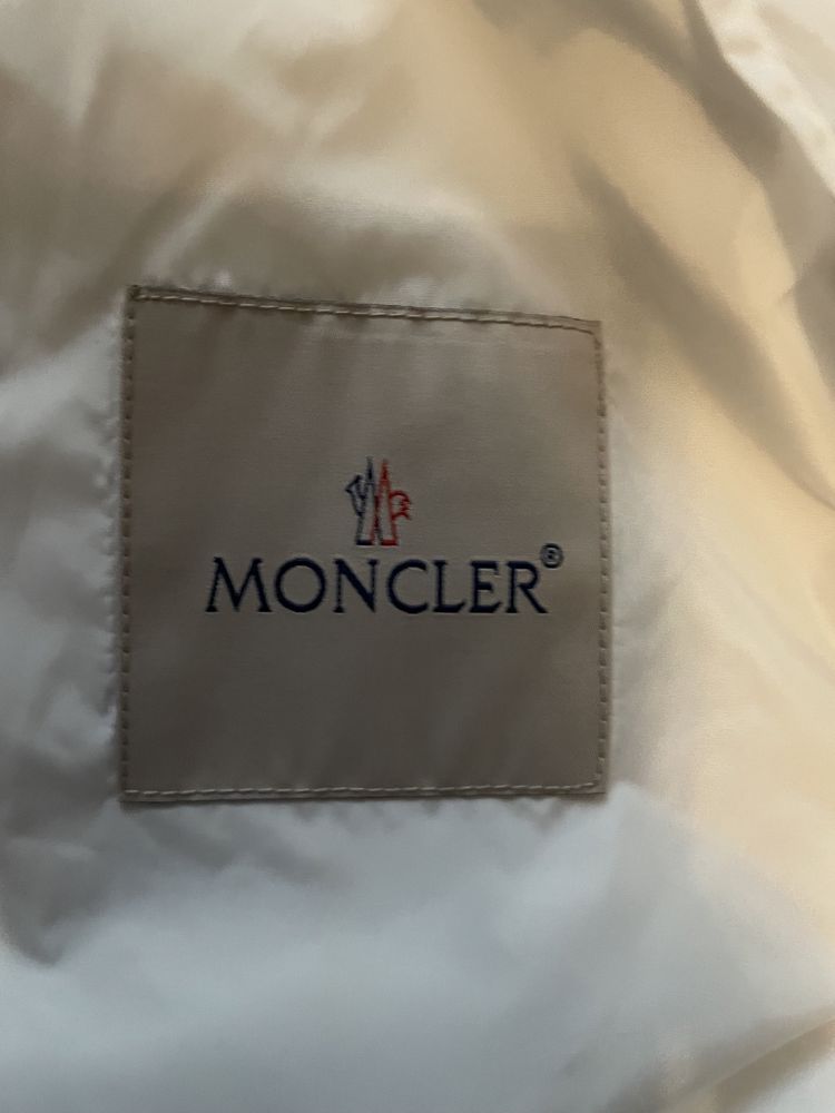 Foita moncler de primavara