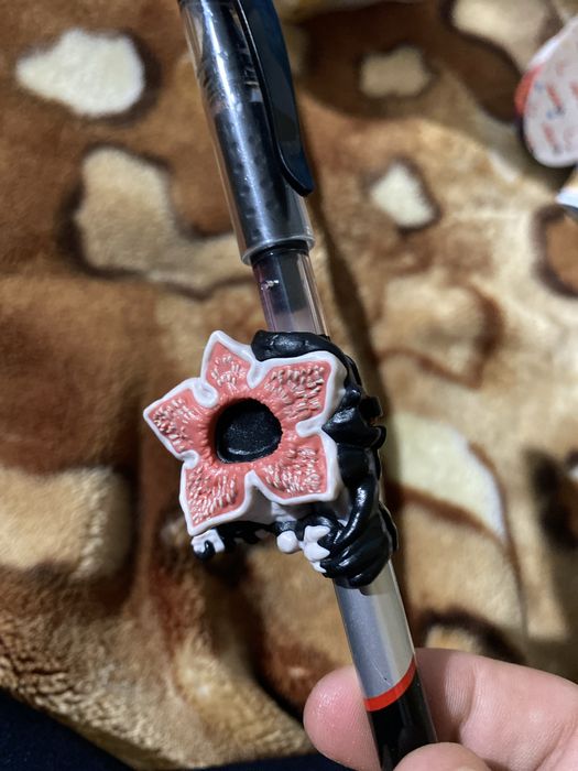 Фигурка из сериала stranger things, сувенир