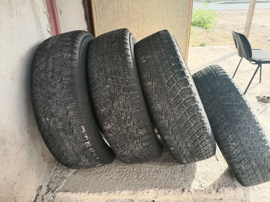 Автошины зимние б/у