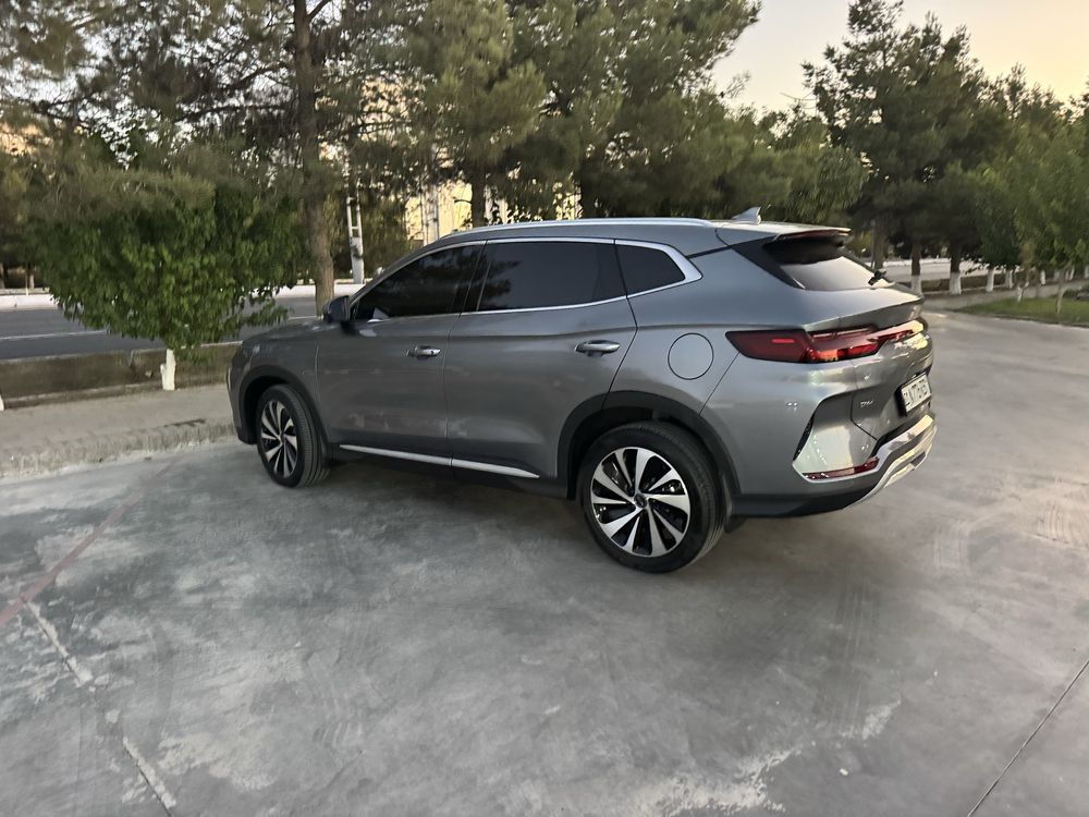 BYD гибрид flashgip самый фул позиция срочно сотаман