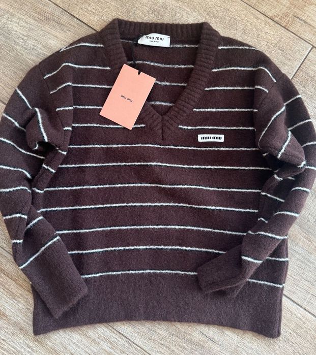 Дамски пуловер нов