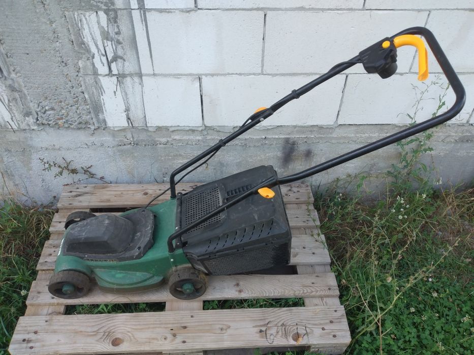 Masina electrica de tuns iarba / gazon