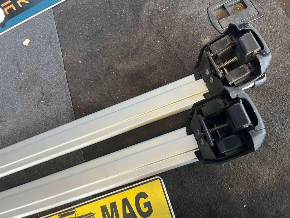 Напречни греди рейлинги за багажник Audi Q5 Q7 8r0071151g оригинални