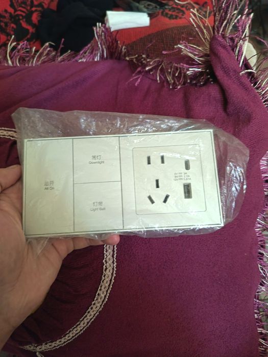 Резетка много функциональная умного дома