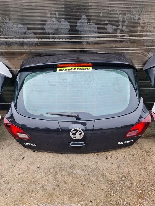 Haion cu luneta Opel Astra J