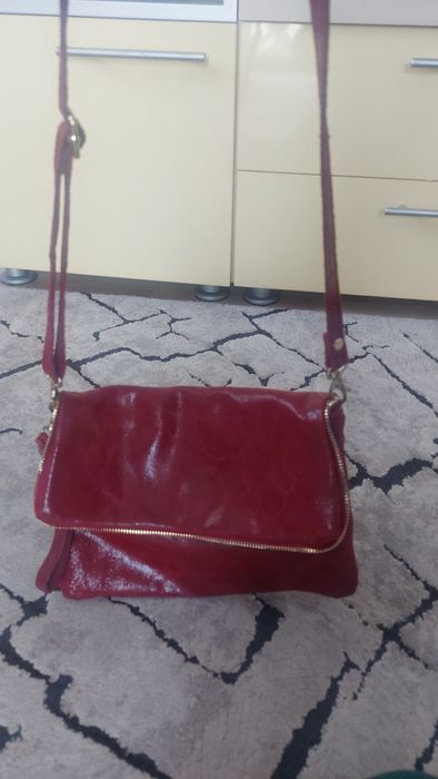 Geanta piele naturala rosu - 30 lei