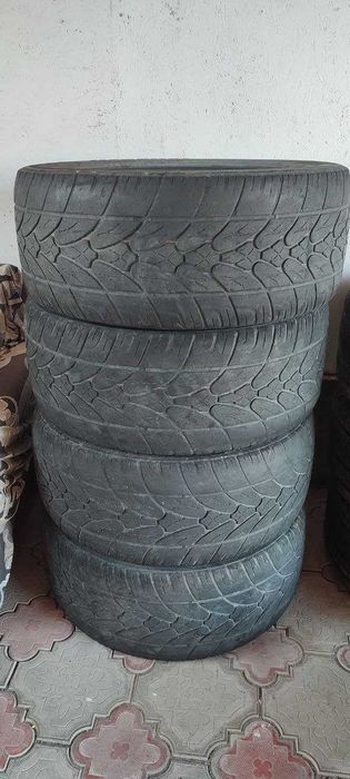 Комплект шин 4шт 295/45 R20 Б/У