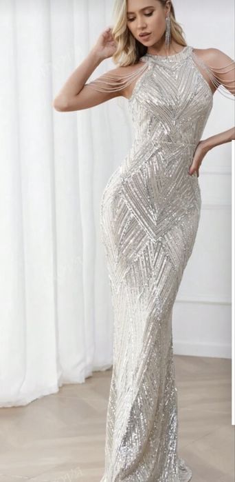 Уникална рокля на пайети