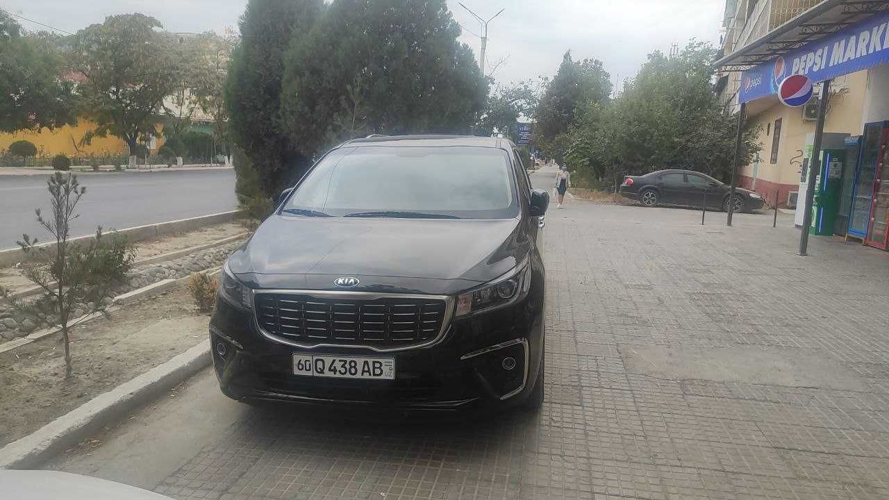 Продается Kia Carnival 2019 фулл опции (дизель). 2 люка.